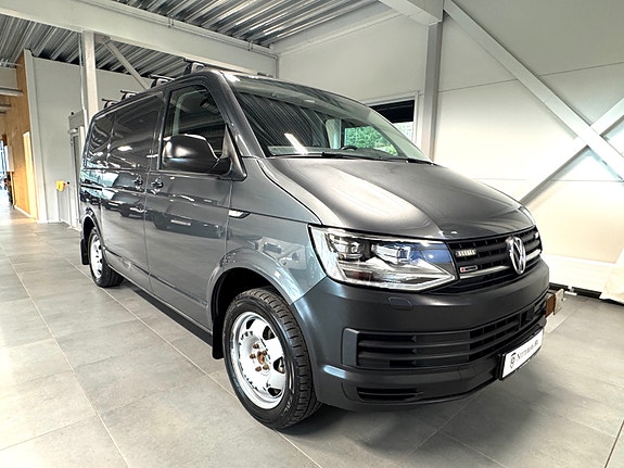 Volkswagen Transporter 10 of 14