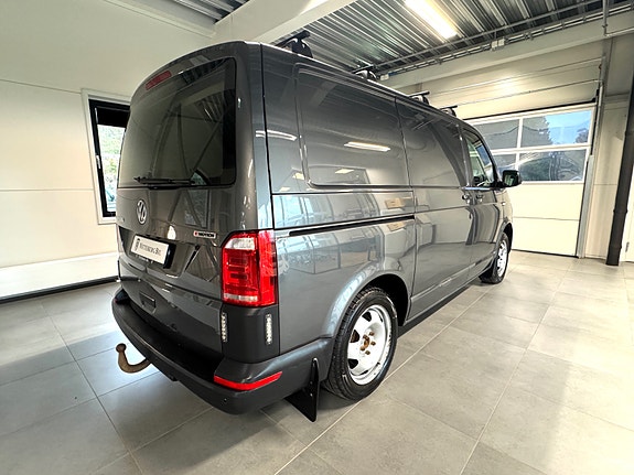 Volkswagen Transporter 7 of 14