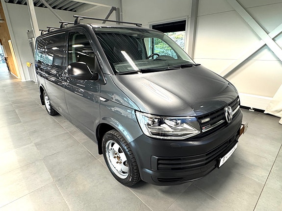 Volkswagen Transporter 9 of 14