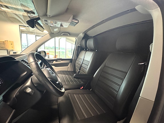 Volkswagen Transporter 12 of 14
