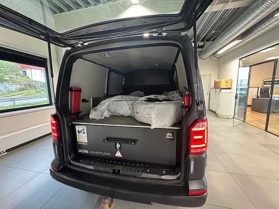 Volkswagen Transporter 14 of 14