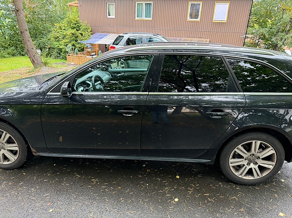 Audi A4 2 of 14