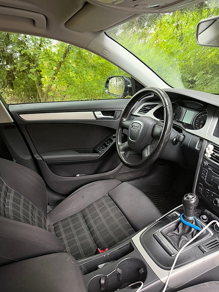 Audi A4 7 of 14
