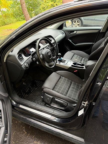 Audi A4 8 of 14