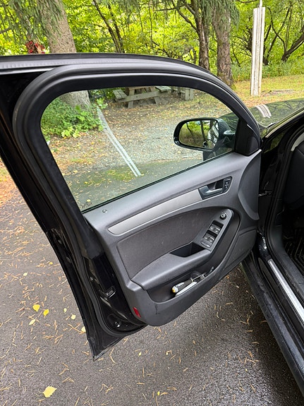 Audi A4 9 of 14