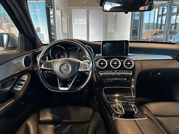 Mercedes-Benz C350 e 17 of 26