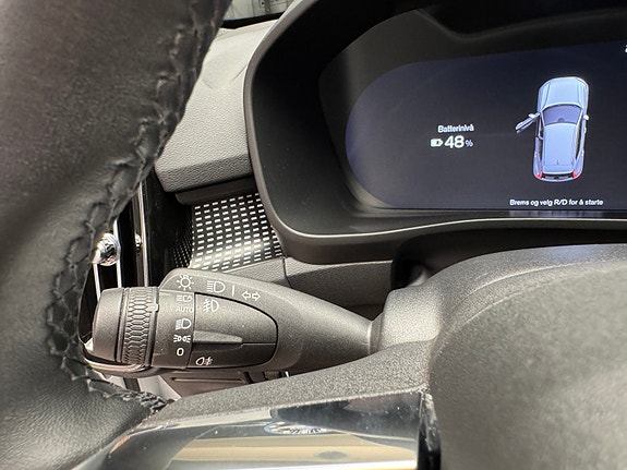 Volvo XC40 18 of 30
