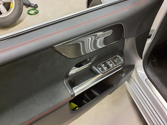 Mercedes-Benz B250 e 13 of 18