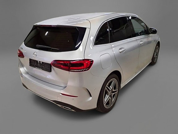 Mercedes-Benz B250 e 6 of 18