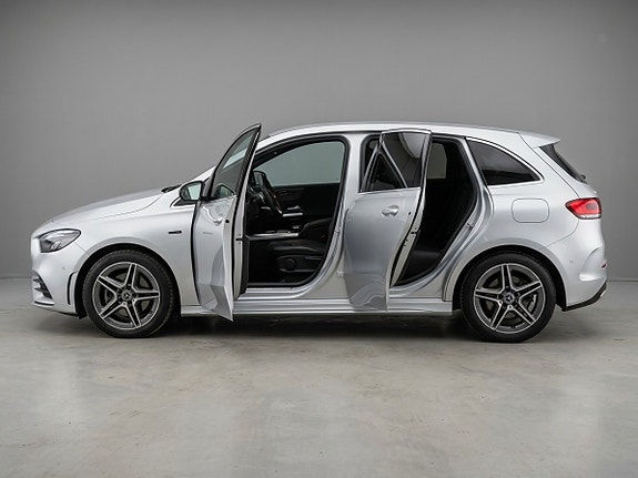 Mercedes-Benz B250 e 4 of 18