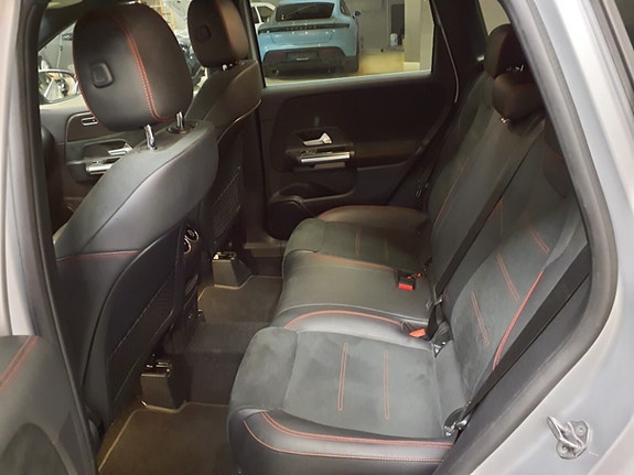 Mercedes-Benz B250 e 15 of 18