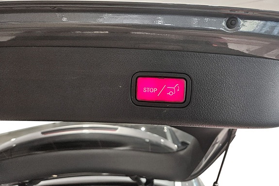 Mercedes-Benz GLC300 e 23 of 30