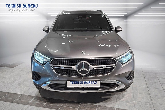 Mercedes-Benz GLC300 e 3 of 30