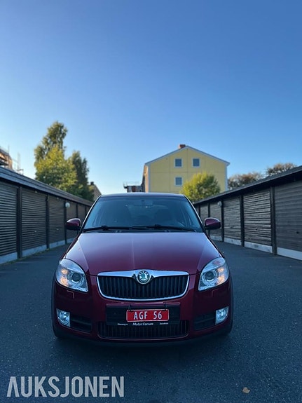Skoda Fabia 2 of 18
