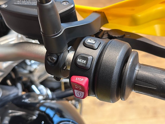 BMW R nineT Urban G/S 40 years edition 8 of 10