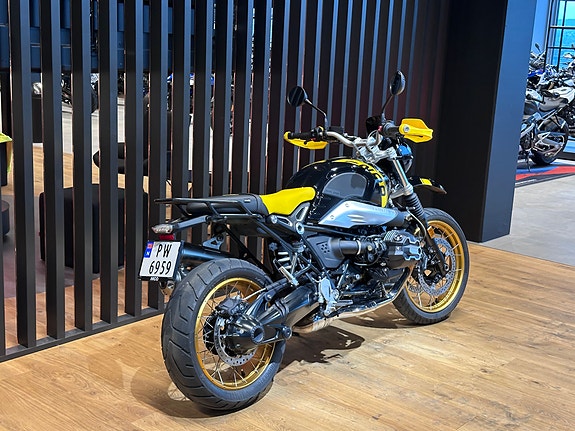 BMW R nineT Urban G/S 40 years edition 3 of 10