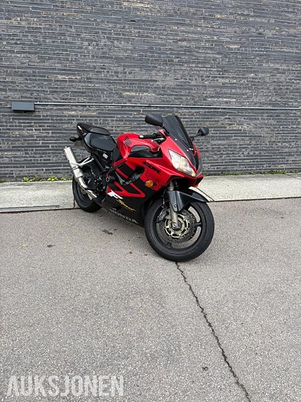Honda CBR 600 F 4 of 13
