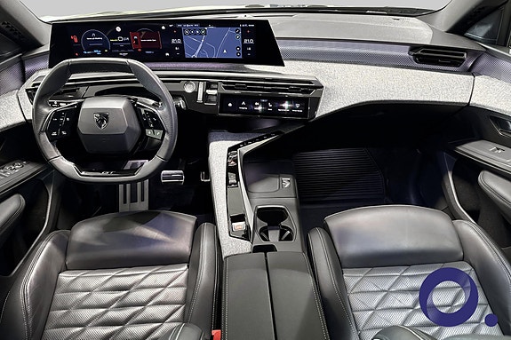 Peugeot e-5008 15 of 18