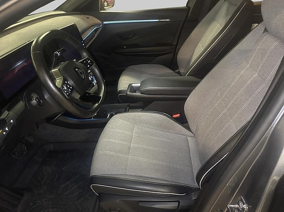 Renault Megane E-Tech 7 of 13
