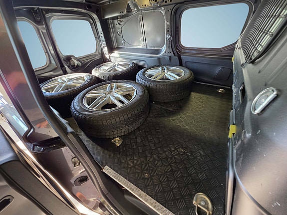 Toyota Proace City 27 of 30