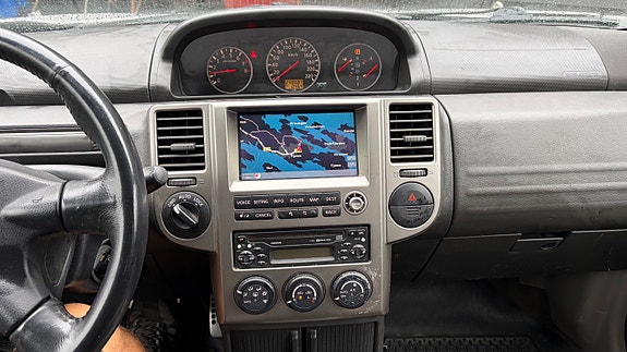 Nissan X-Trail 5 of 10