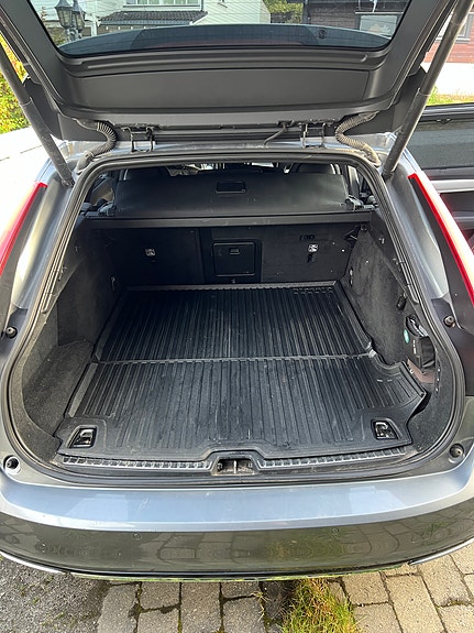 Volvo V90 8 of 14