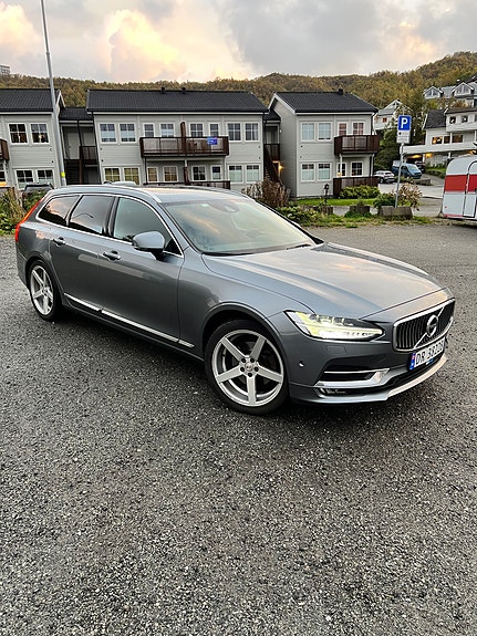 Volvo V90 2 of 14