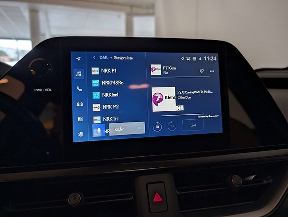 Lexus UX300e 19 of 27