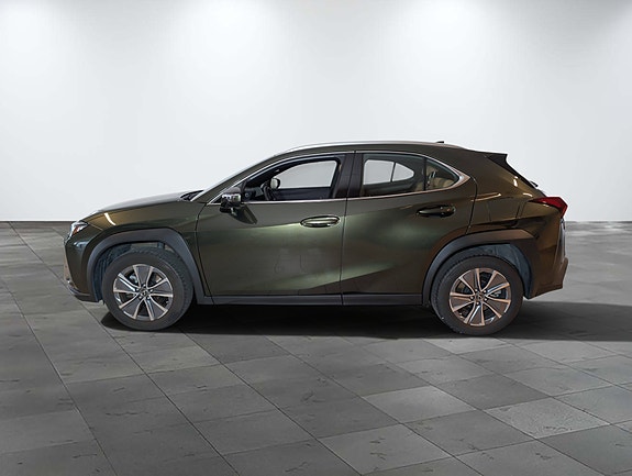 Lexus UX300e 3 of 27