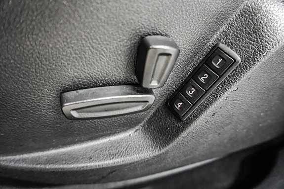 Ford S-MAX 13 of 30