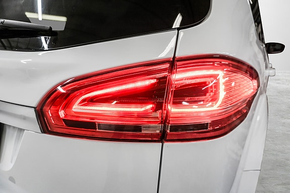 Ford S-MAX 6 of 30