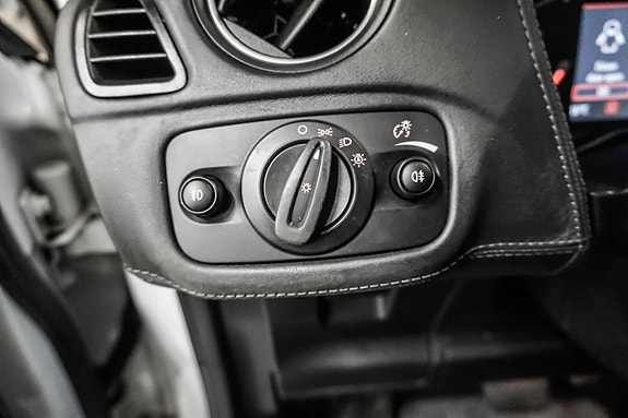 Ford S-MAX 14 of 30