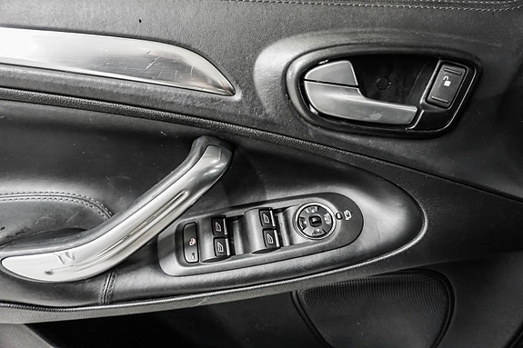 Ford S-MAX 11 of 30