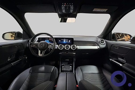 Mercedes-Benz EQB300 16 of 29
