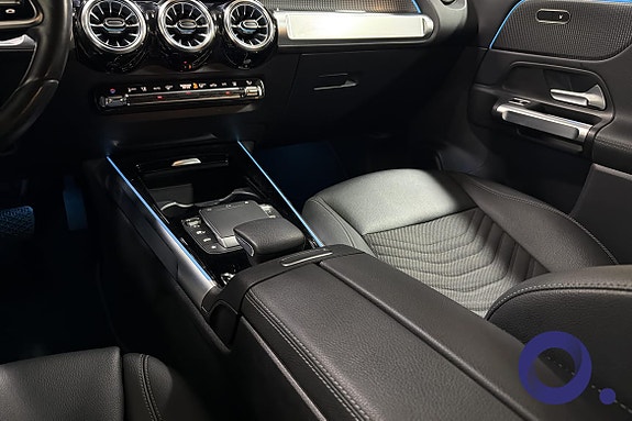 Mercedes-Benz EQB300 21 of 29
