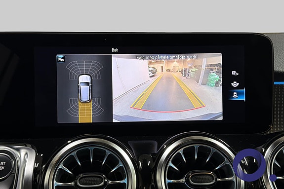 Mercedes-Benz EQB300 29 of 29