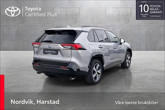 Toyota RAV4 5 of 21