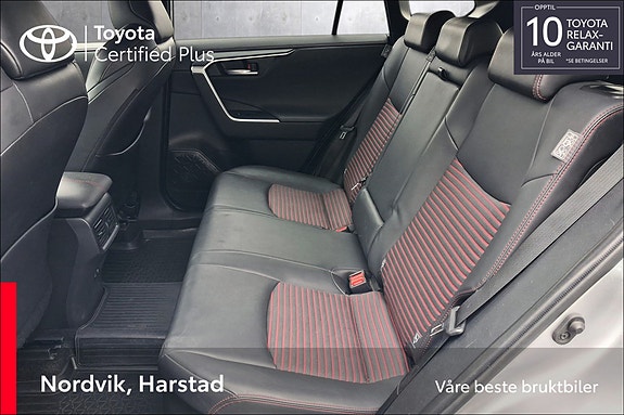 Toyota RAV4 17 of 21