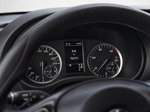Mercedes-Benz Vito 24 of 30