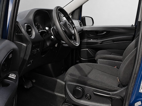 Mercedes-Benz Vito 13 of 30