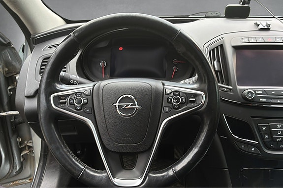 Opel Insignia 16 of 25