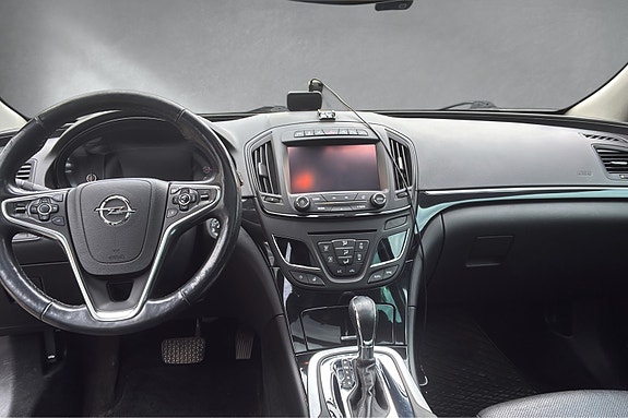 Opel Insignia 17 of 25