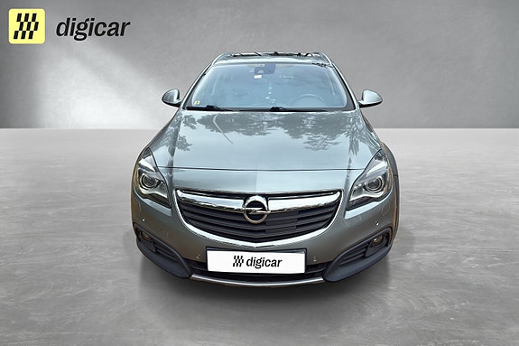 Opel Insignia 10 of 25