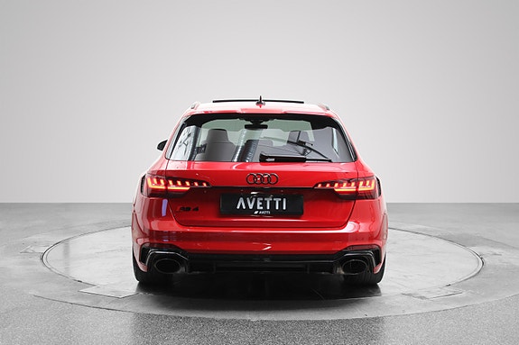 Audi RS4 5 of 30