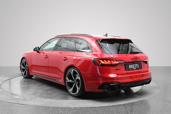 Audi RS4 4 of 30