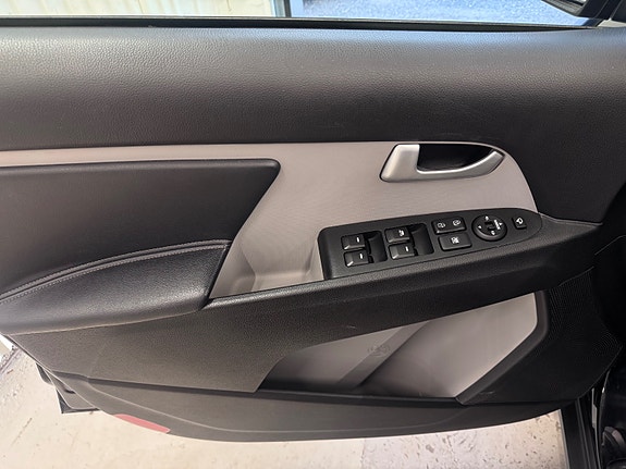Kia Sportage 21 of 27