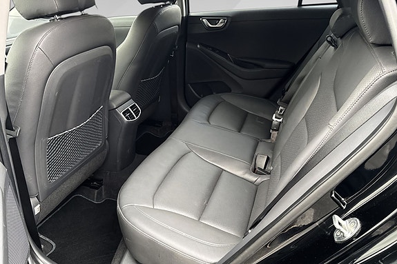 Hyundai IONIQ 13 of 20