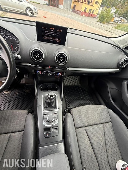 Audi A3 10 of 21