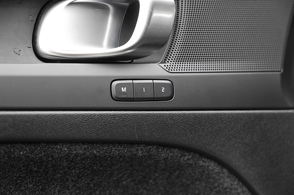 Volvo EX40 22 of 30