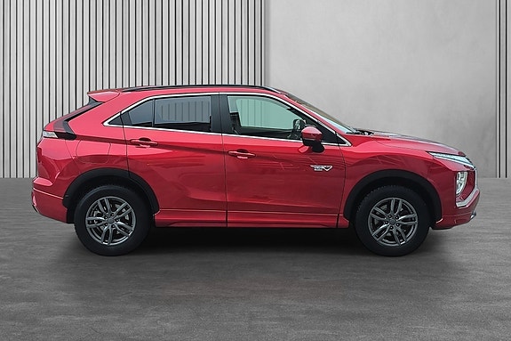 Mitsubishi Eclipse Cross 4 of 17